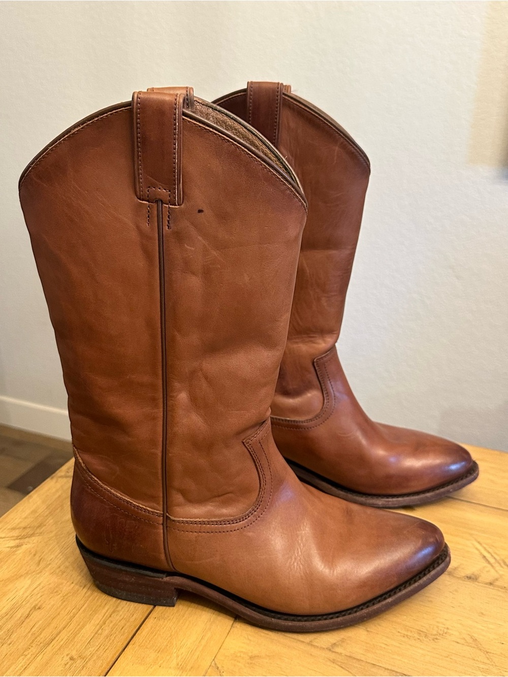 Frye Women’s Billy Pull on Leather Boots